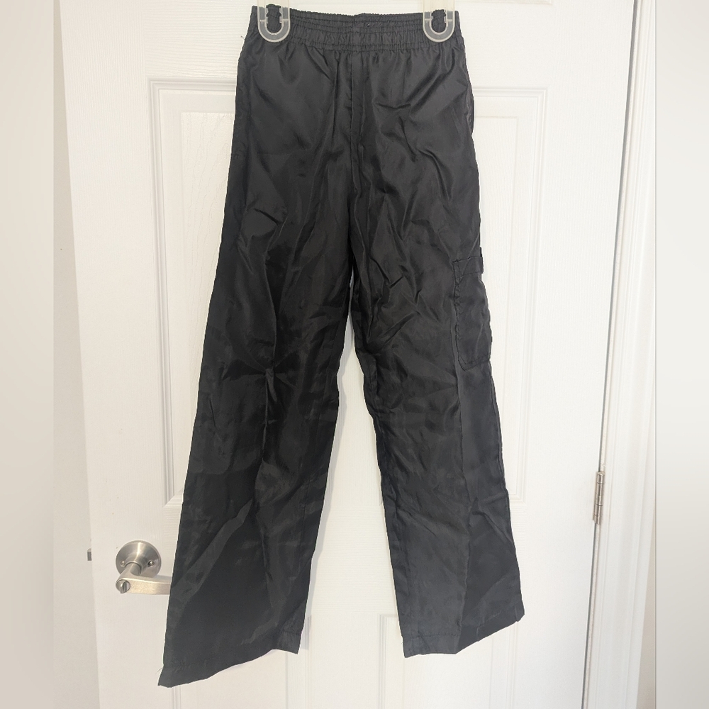 Sportek wind breaker pant, youth size 8